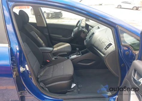 2017 Kia Forte S z USA, uszkodzony, nr VIN 3KPFL4A74HE124165